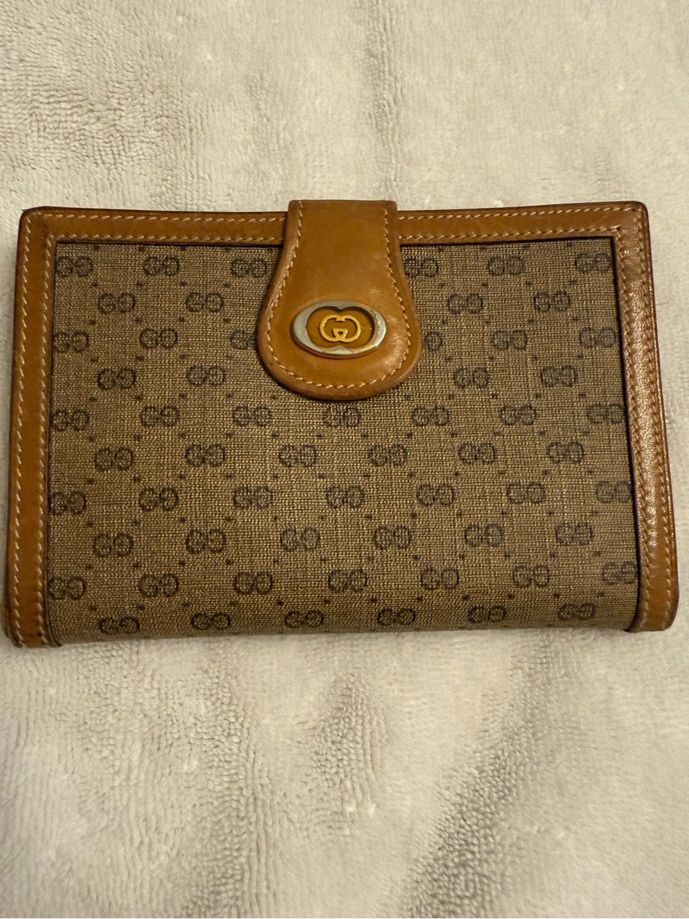 Gucci Vintage Micro GG Wallet w/ Kiss Lock